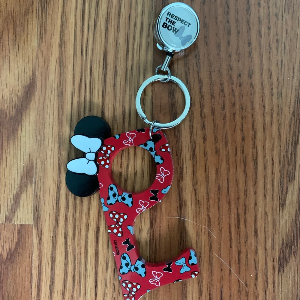NWOT - Minnie Mouse, door opener and key holder